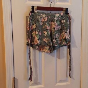 Blue Rain Floral tie skirt thigh shorts Tulip Bottom SM 100% Rayon LIKE NEW!